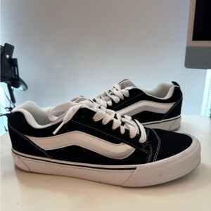 Vans Knu Skool low top sneakers. 12M. Worn a couple times!